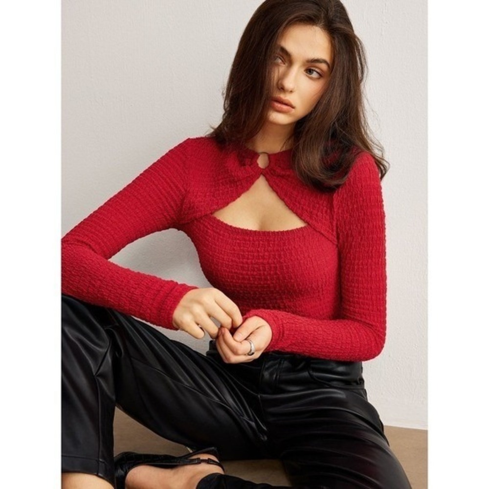 Commense Red Textured Knit Long Sleeve Top with Cutout Bust Detail Size M